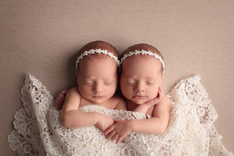 sesion newborn gemelos