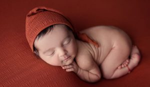Lee más sobre el artículo ¿Por qué es mejor hacer las sesiones de fotos newborn por la mañana?