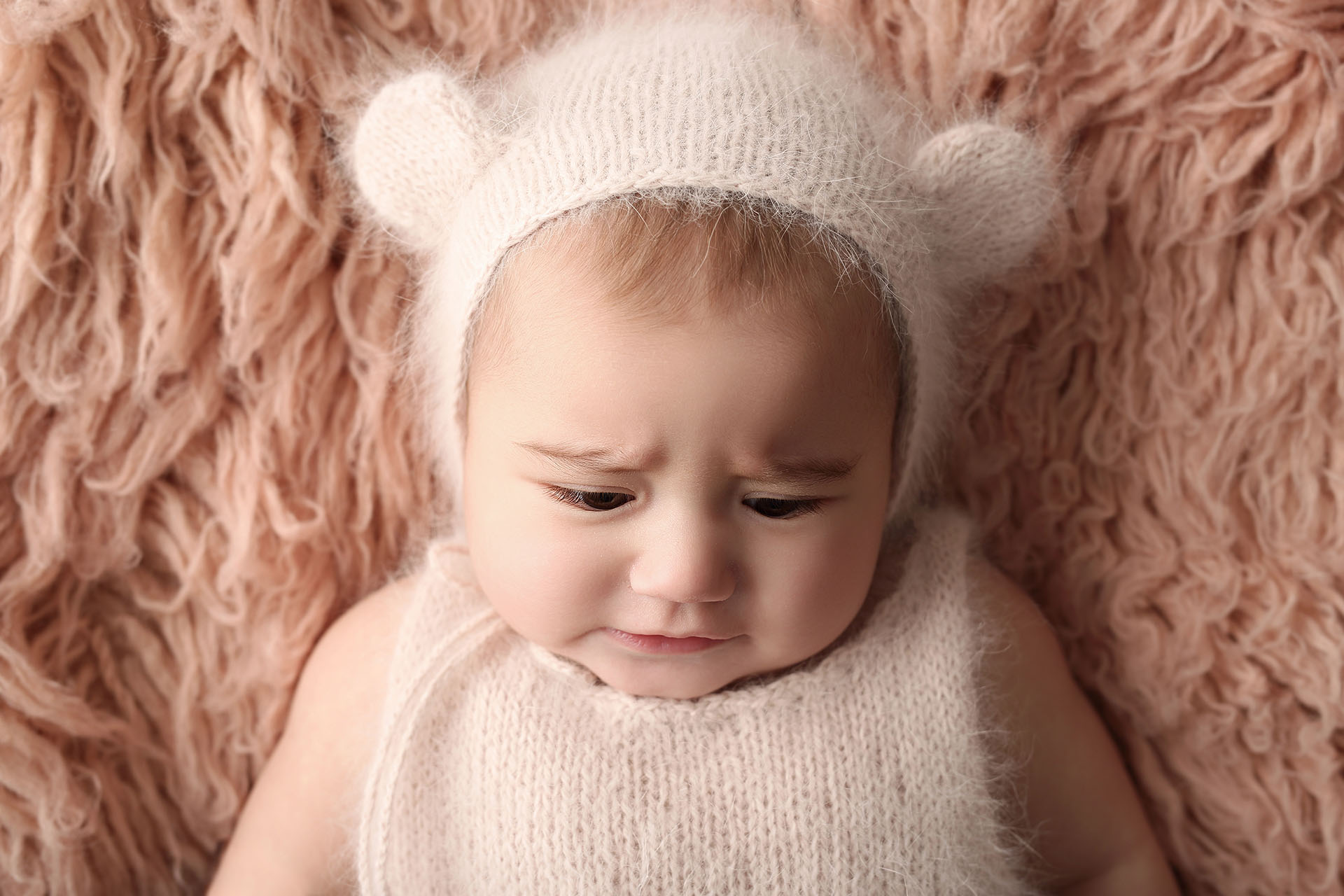 Bebé tímido sesión