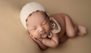 Lee más sobre el artículo Fotografía de recién nacido: los primeros momentos de vida